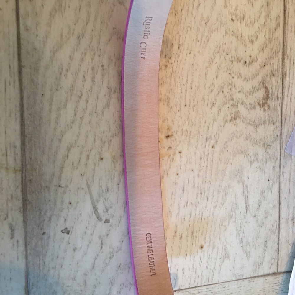 Haley Rustic Cuff Fuschia!! - Picture 4 of 7